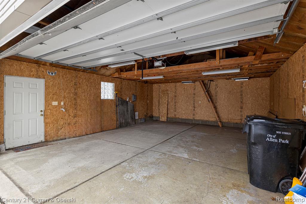 9804 Hubert Avenue, Allen Park, MI 48101 — Photo 21