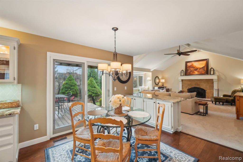 6847 HUBBARD Circle, Clarkston, MI 48348 — Photo 9