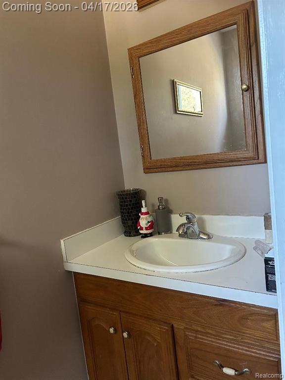 5134 Saint Richard Drive, Utica, MI 48316 — Photo 17