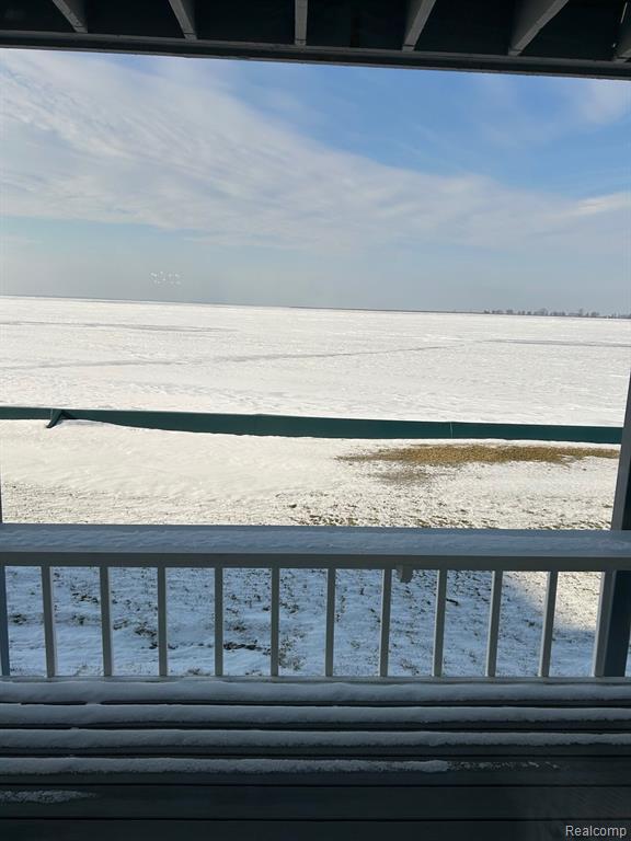 9616 S CHANNEL Drive, MI 48028 — Photo 2