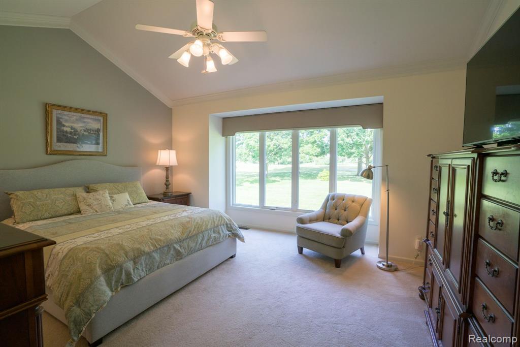 4870 DORAL Drive, Ann Arbor, MI 48108 — Photo 33