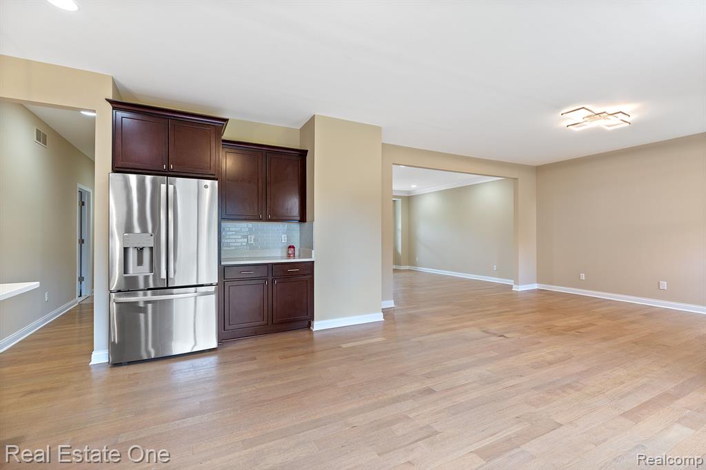 68 Biltmore Drive, Troy, MI 48084 — Photo 7