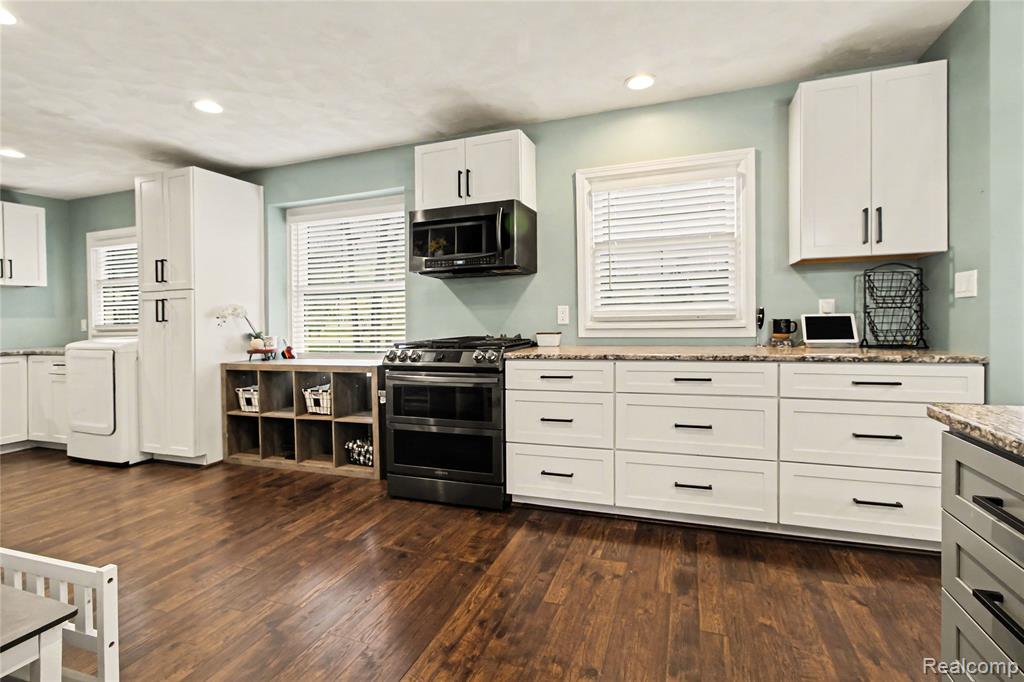 330 Cole Road, Monroe, MI 48162 — Photo 11