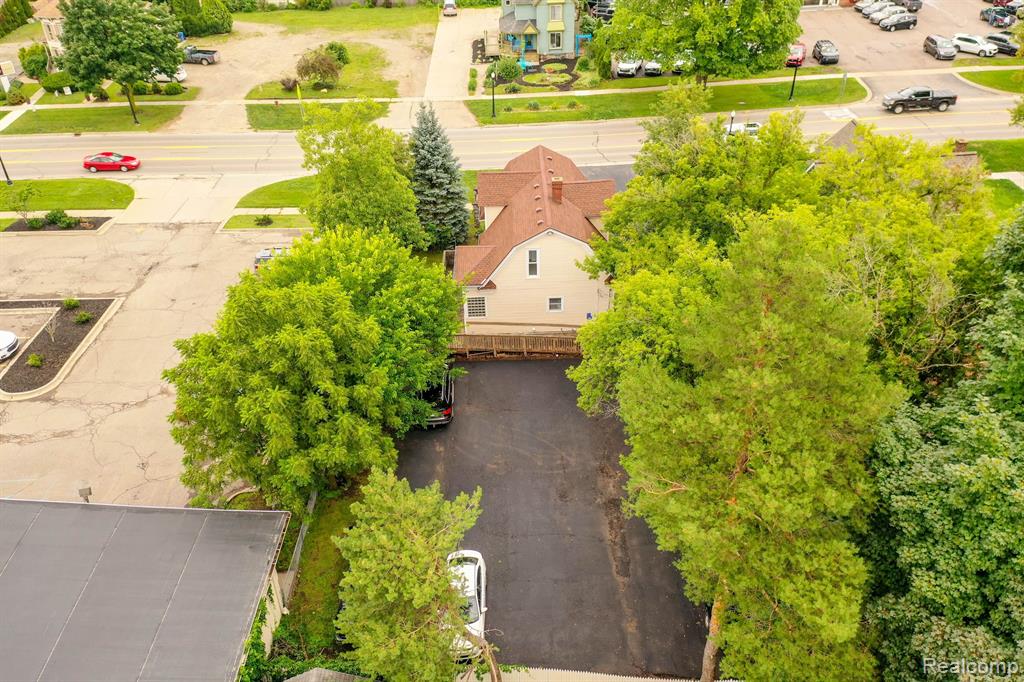 515 E GRAND RIVER Avenue, Howell, MI 48843 — Photo 11