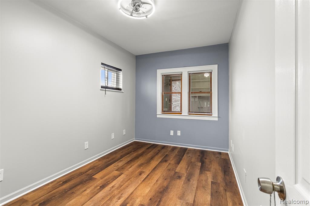 5920 Chase Road, Dearborn, MI 48126 — Photo 18