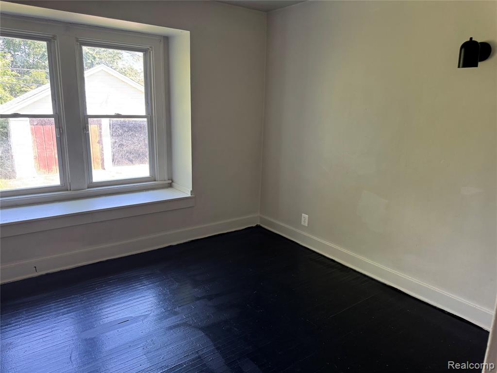 6380 Rosemont Avenue, Detroit, MI 48228 — Photo 8