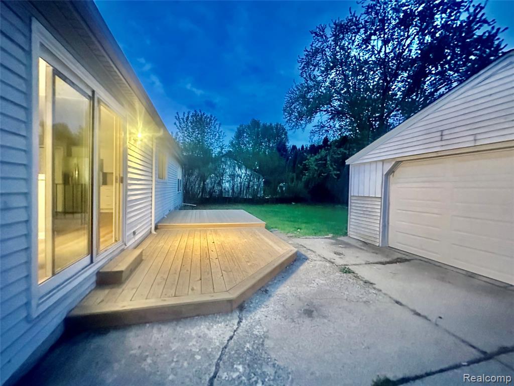 5783 Williamsburg Court, Waterford, MI 48327 — Photo 82