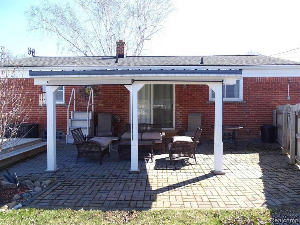 5232 GREENLEAF Drive, Swartz Creek, MI 48473 — Photo 17