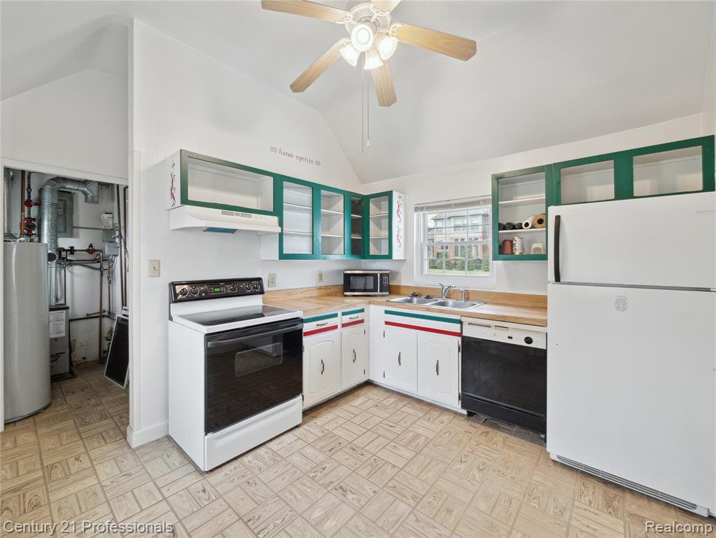 21120 Halsted Road, Farmington Hills, MI 48167 — Photo 45