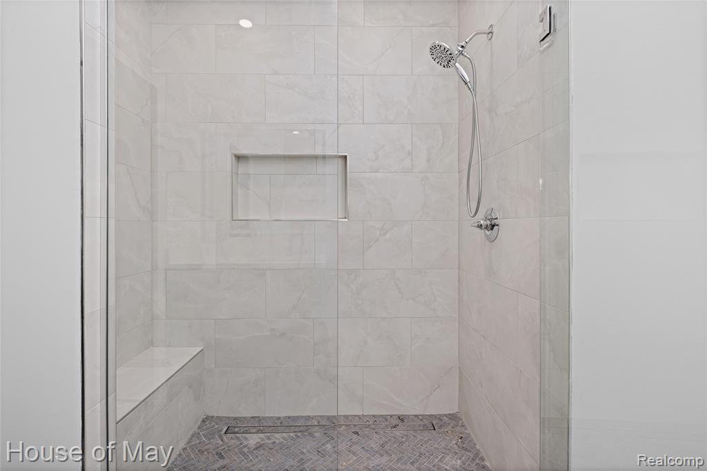 10890 Hillway Drive, White Lake, MI — Photo 39