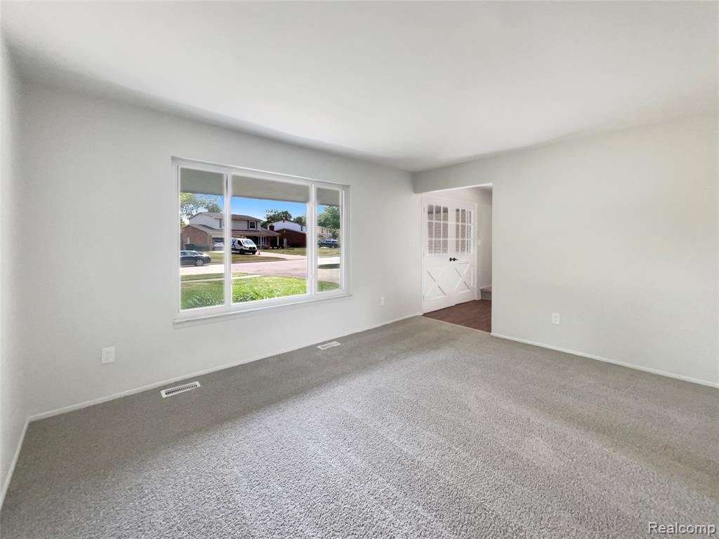4273 Bieber Drive, Sterling Heights, MI 48310 — Photo 11