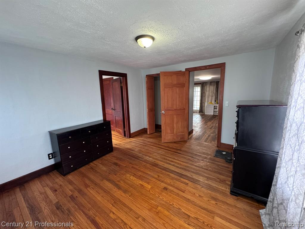 2021 W Rose Center Road, Holly, MI 48442 — Photo 24