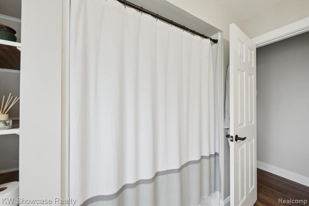 9296 Hilton Road, Brighton, MI 48114 — Photo 19