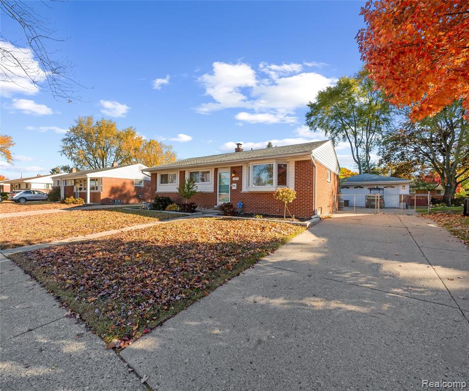 6838 Moccasin Street, Westland, MI — Photo 3