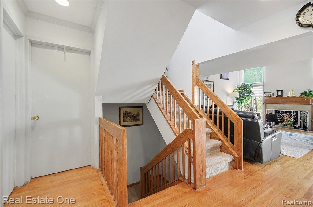 5505 Walnut Circle W, West Bloomfield, MI — Photo 3