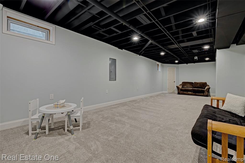 742 Marion Drive, Holly, MI 48442 — Photo 36