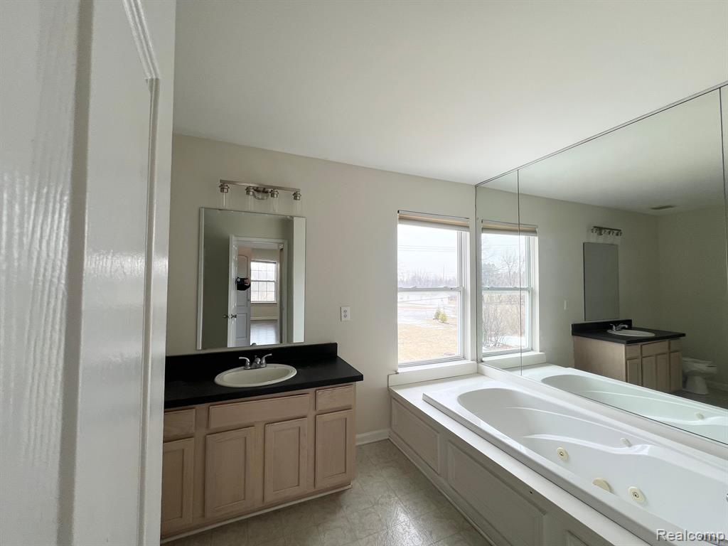 4749 HICKORY POINTE Boulevard, Ypsilanti, MI 48197 — Photo 19