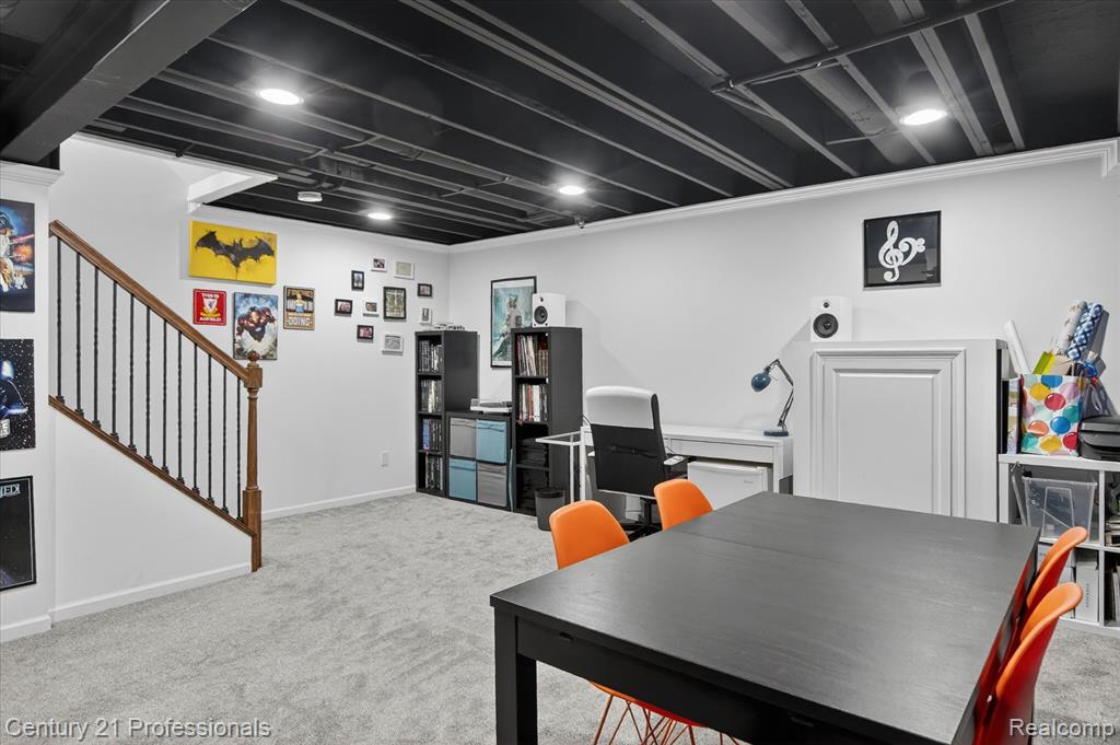 8871 Dover Court, Livonia, MI 48150 — Photo 35