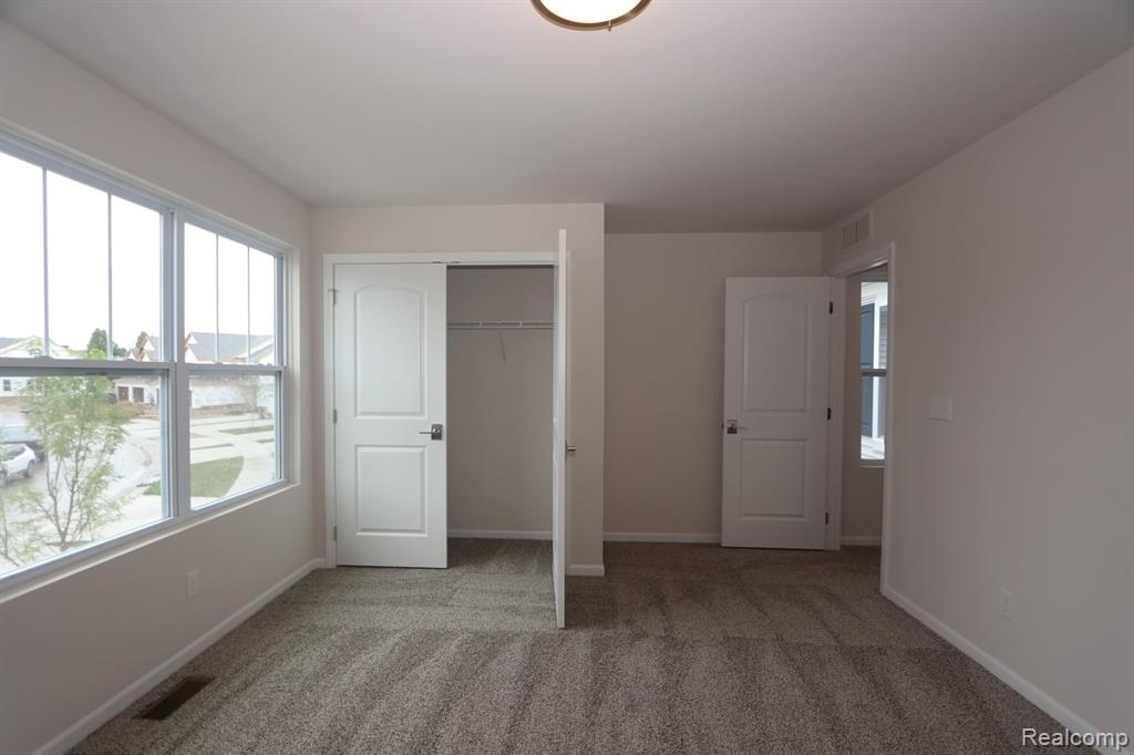 1402 SALT SPRINGS Drive, Saline, MI 48176 — Photo 16