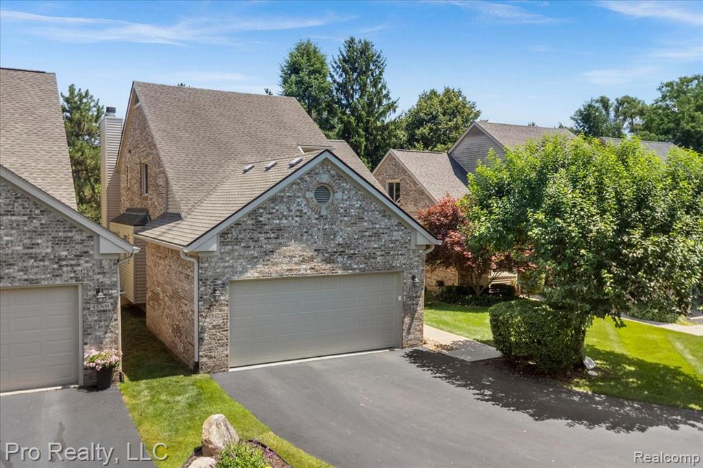 45317 Stonehedge Drive, Plymouth, MI 48170 — Photo 40