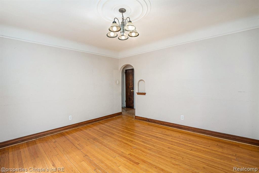 5115 YORKSHIRE Road, Detroit, MI 48224 — Photo 6