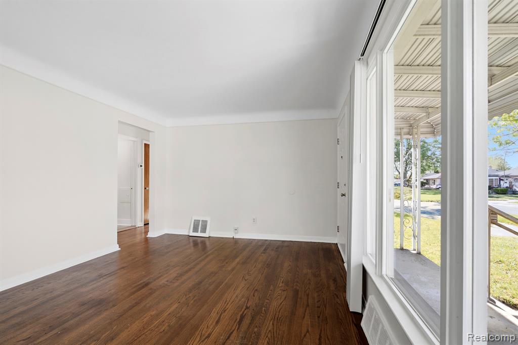 970 Champaign Road, Lincoln Park, MI 48146 — Photo 23