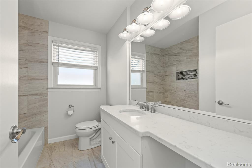 6727 Hawthorne Street, Garden City, MI — Photo 11