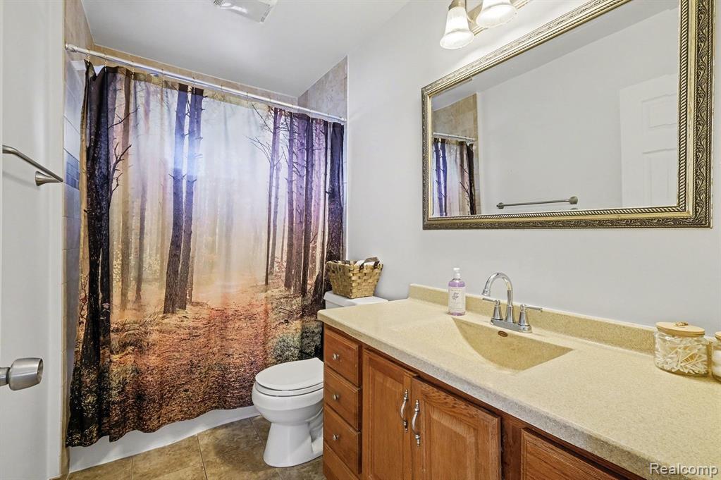 203 Boman Street, Flushing, MI 48433 — Photo 14