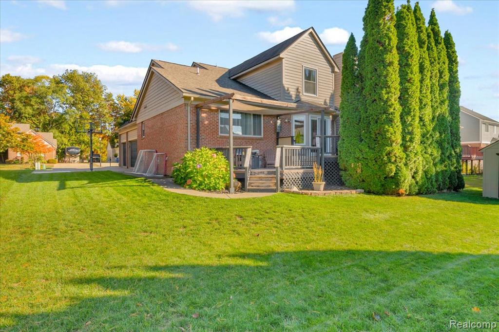 8159 Pickering Place, Westland, MI — Photo 43