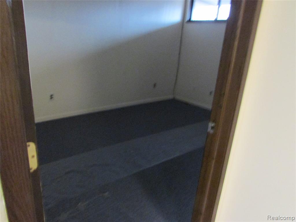 8590 N CANTON CENTER Road, Canton, MI 48187 — Photo 3