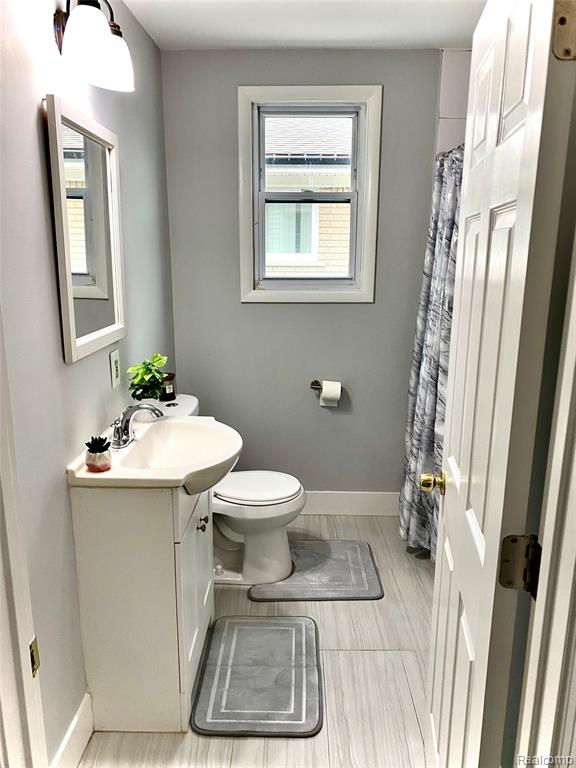 8073 Helen, Center Line, MI 48015 — Photo 19