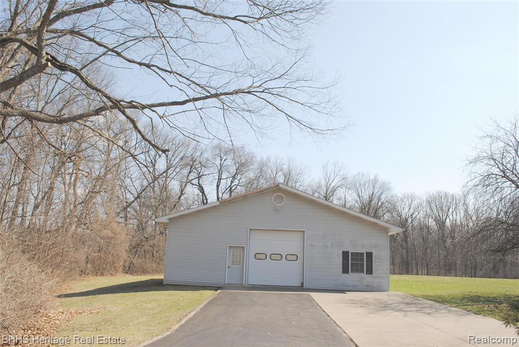 4450 Golf Club Road, Howell, MI 48843 — Photo 46