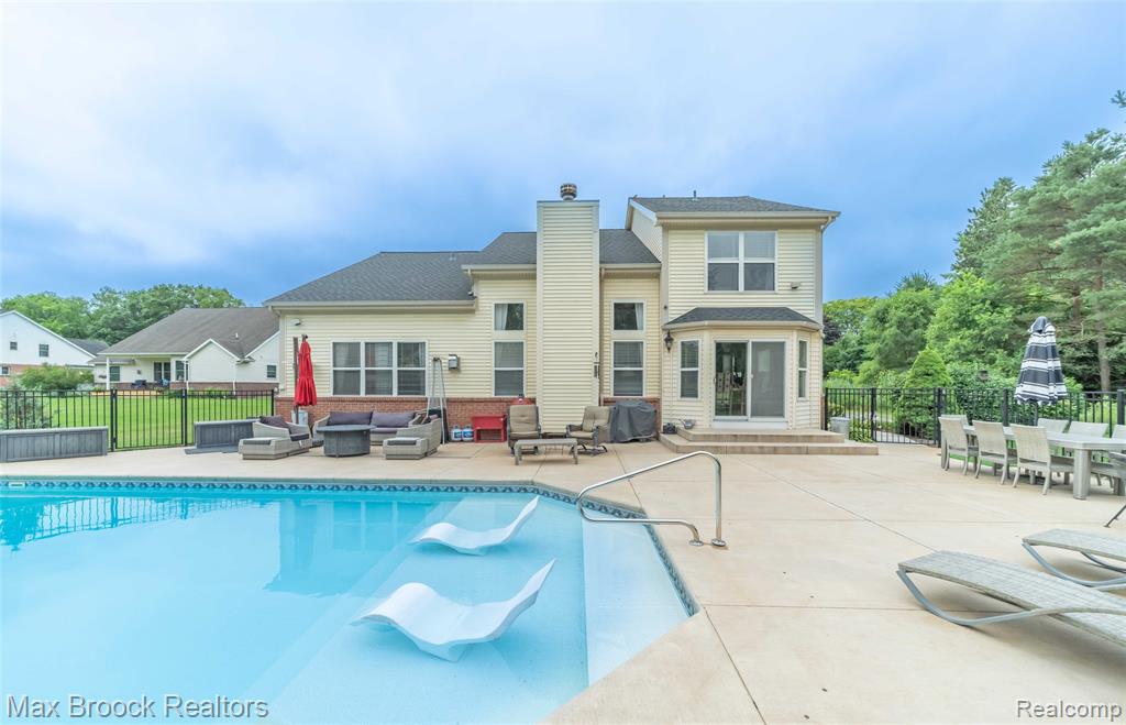 1478 Courtney Court, Hartland, MI 48353 — Photo 8