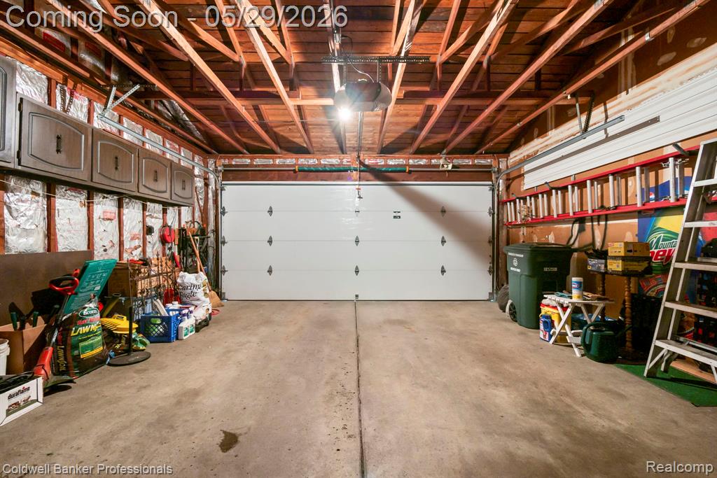9310 Oakcliffe Drive, Plymouth, MI 48170 — Photo 45