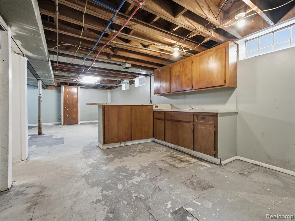 20271 Grandville Avenue, Detroit, MI 48219 — Photo 15
