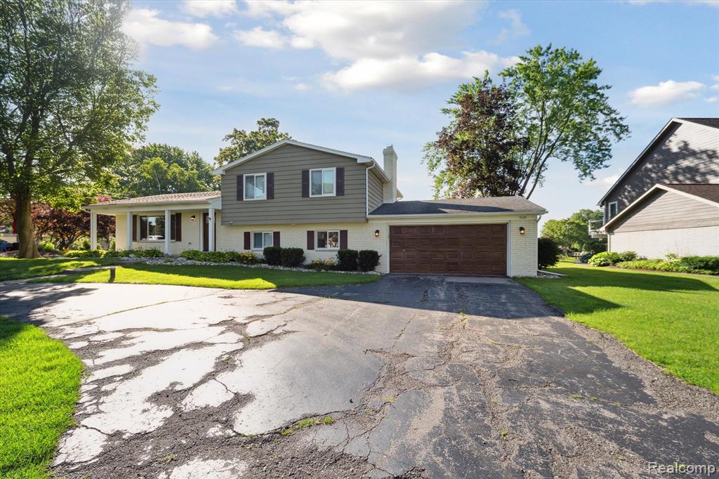 5100 Surfwood Drive, Commerce Twp, MI 48382 — Photo 3