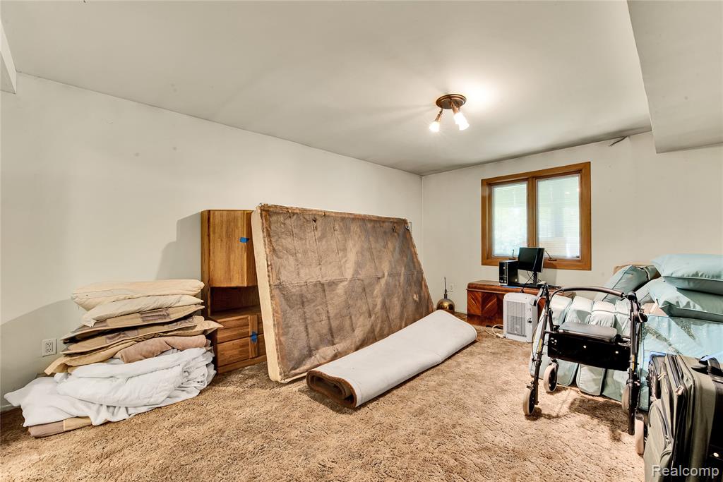 8285 Staghorn Trail, Clarkston, MI 48348 — Photo 41