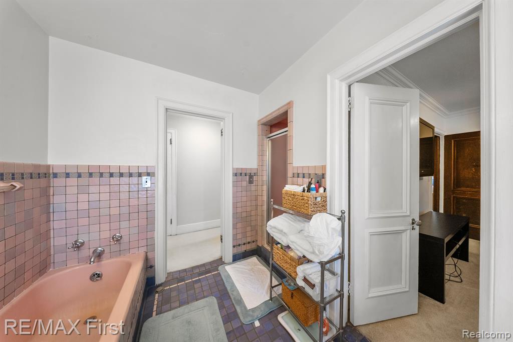 725 W BOSTON Boulevard, Detroit, MI 48202 — Photo 31