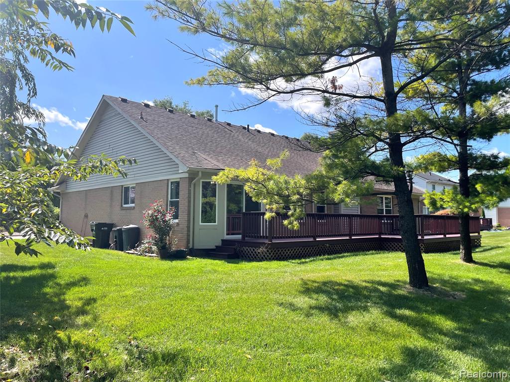 5859 Calgary Court, Sterling Heights, MI 48314 — Photo 10