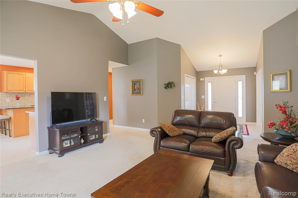 50315 Alden Drive, Macomb, MI 48044 — Photo 18