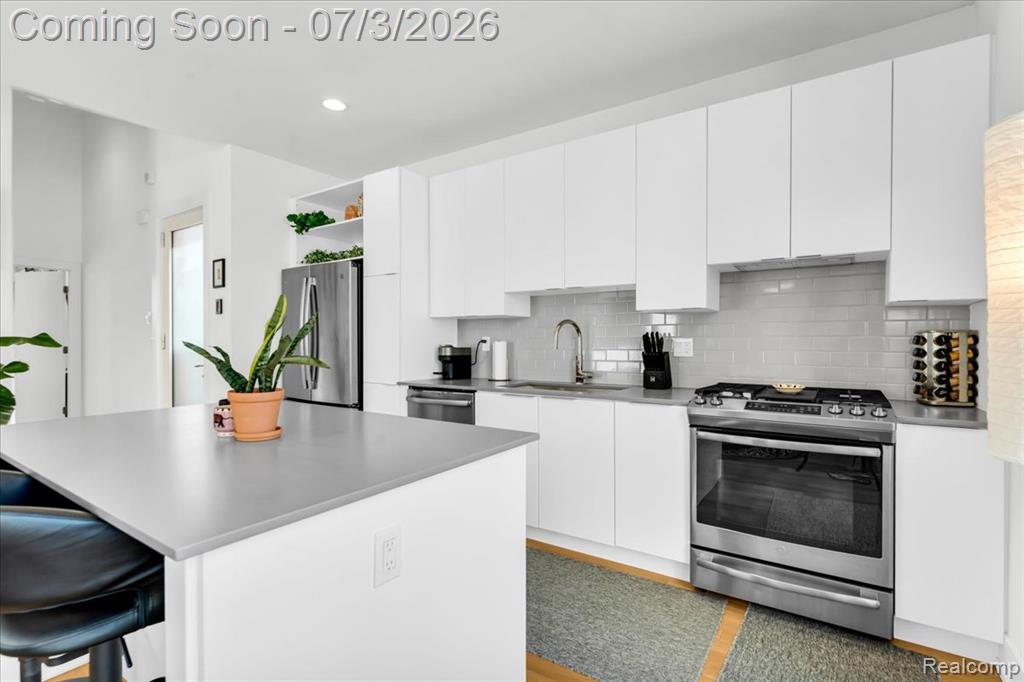 2637 Brush Street, Detroit, MI 48201 — Photo 10