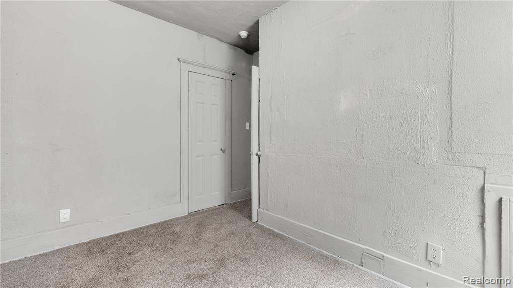 4447 Baldwin Street, Detroit, MI 48214 — Photo 9