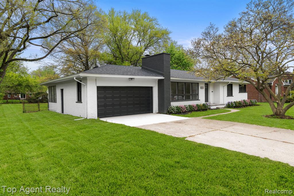 19771 Old Homestead Drive, Harper Woods, MI 48225 — Photo 3