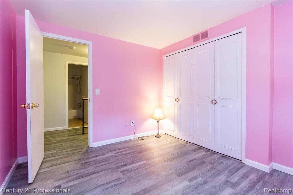 1658 Brentwood Drive, Troy, MI 48098 — Photo 22