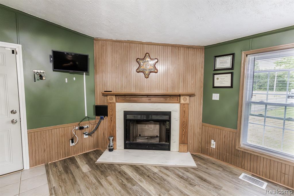 7280 N Bray Road, Mount Morris, MI 48458 — Photo 25