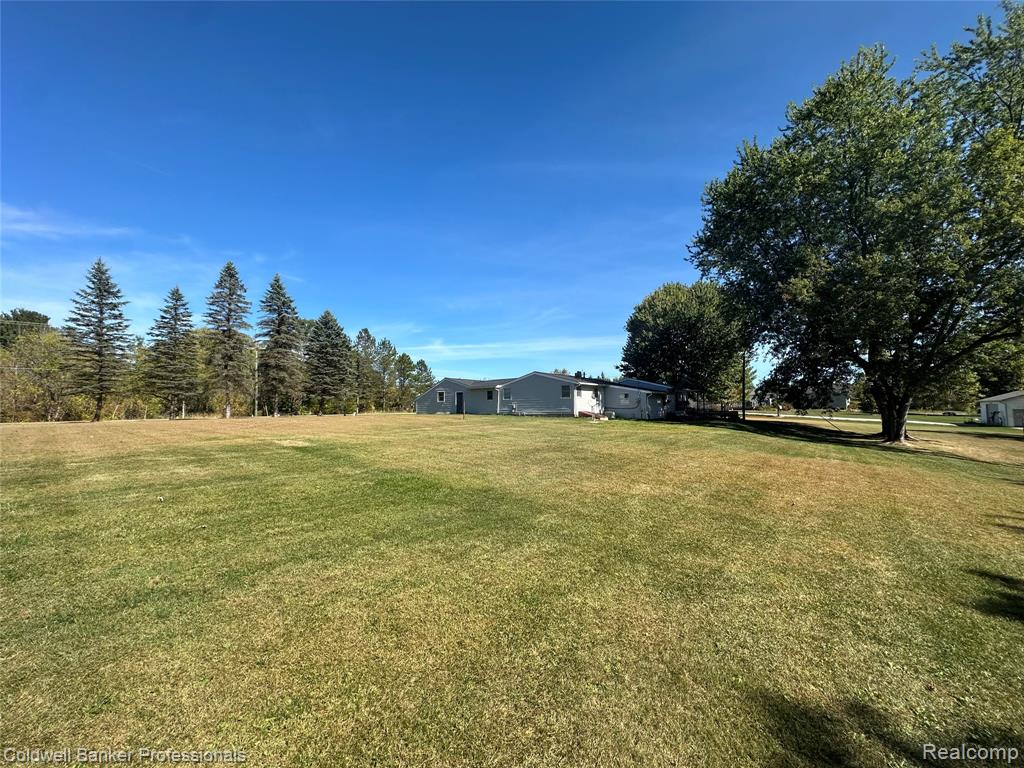 4925 Lippincott Road, Lapeer, MI 48446 — Photo 4