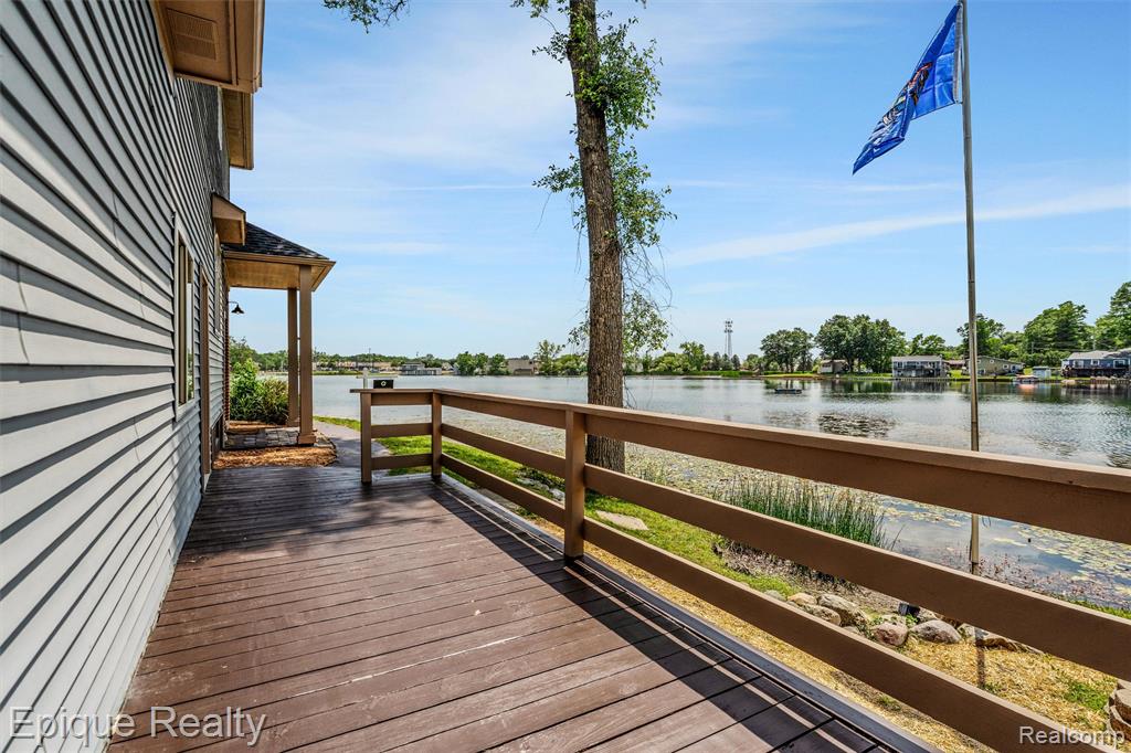 800 Kimberly, Lake Orion, MI 48362 — Photo 30