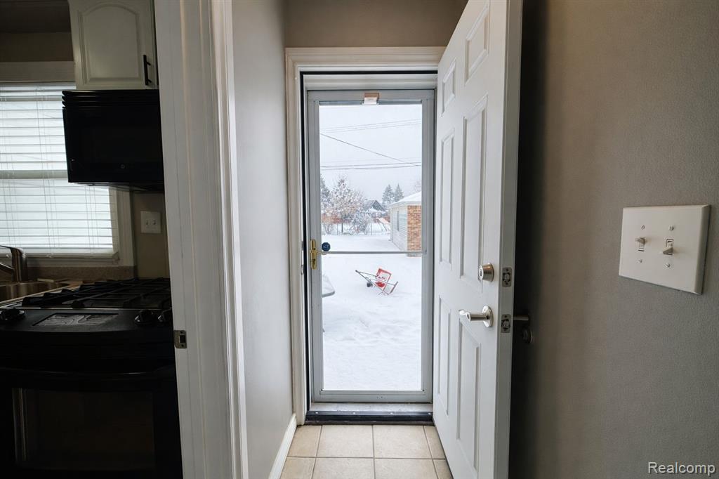 8373 McKinley, Center Line, MI 48015 — Photo 20