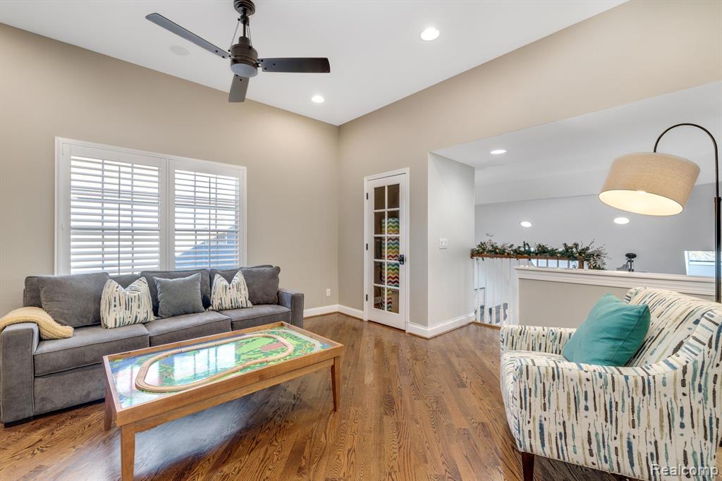 15316 BAY HILL Drive, Northville, MI 48168 — Photo 37