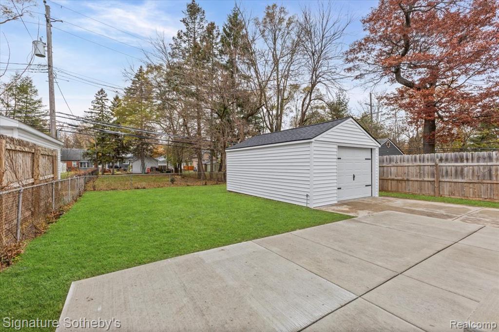549 Edgewood Place, Fenton, MI 48220 — Photo 21
